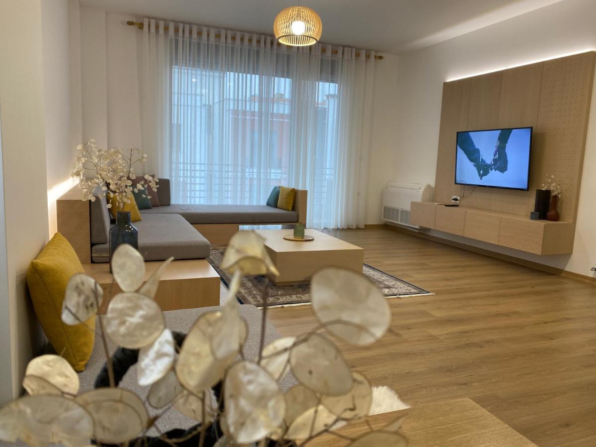 Nord House Apartamento Korce Exterior foto